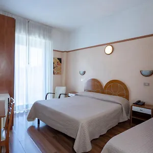 3* Ξενοδοχείο Britannia Marina Centro